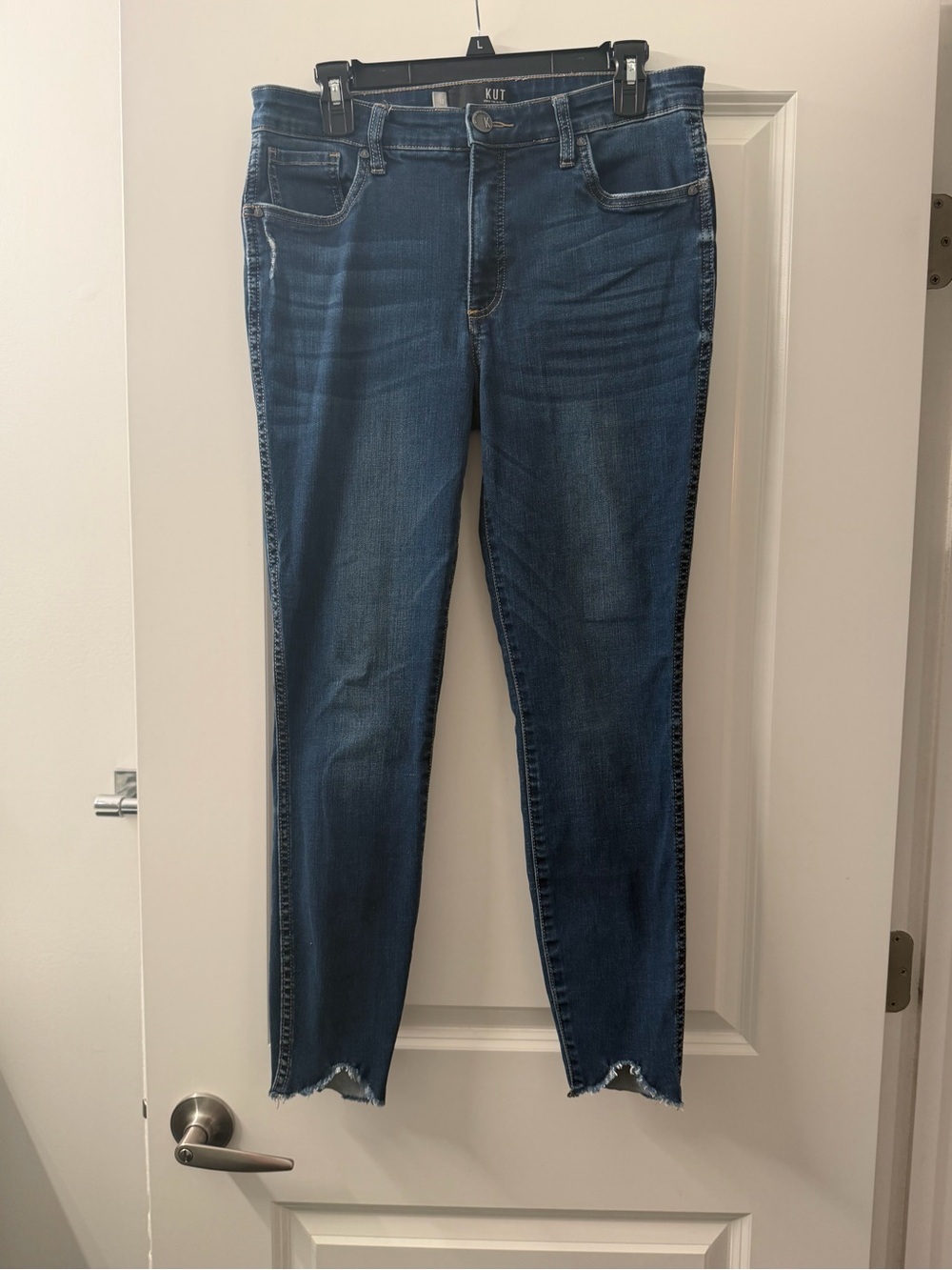 Kut from the Kloth Dark Blue Cropped ankle Skinny Jeans